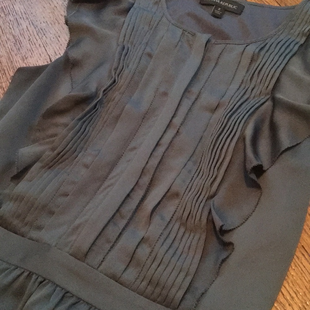 Banana Republic Ruffle Dress - Picture 3 of 7